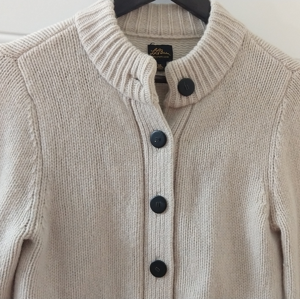 Women's LL Bean Signature wool sweater sz XS
